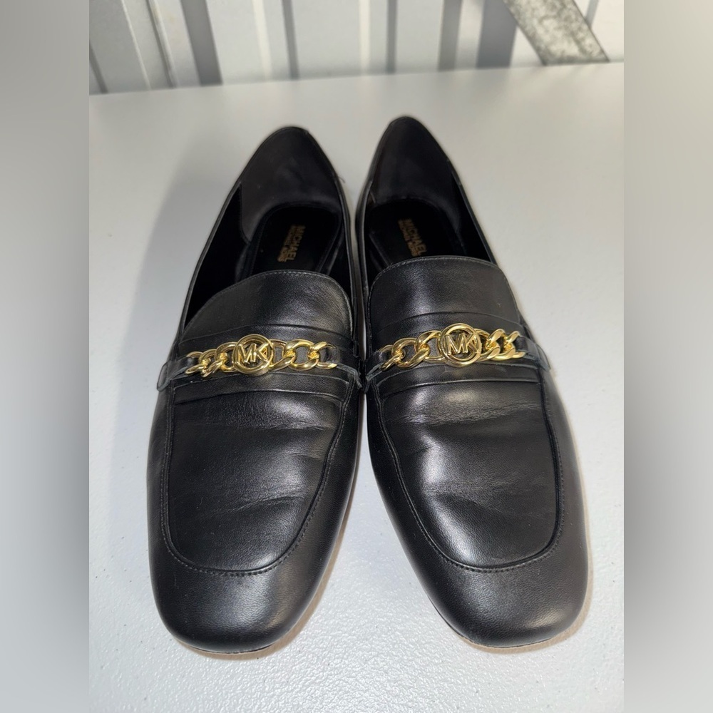 Michael Kors Black Leather Flats Loafers With Gold Tone Chain Women's Size 9.5